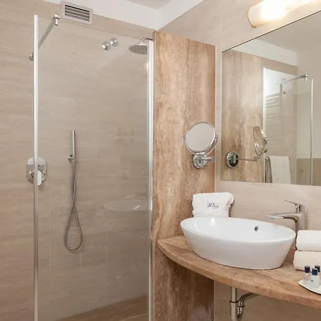 Savoy Palace - Tonelli 4*